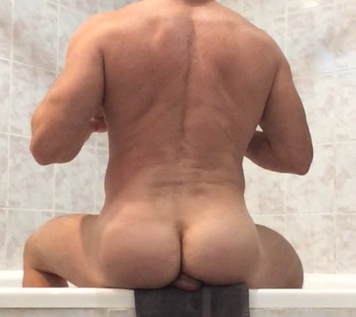 I love being a man and being able to ride my own dick. Sooo good!