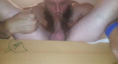 This guy sucks the cum right out