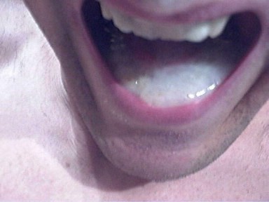 Selfsperm-swallow_0051.jpg